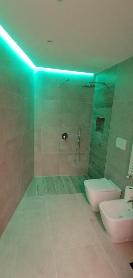 New Marina Apartments Torri Del Benaco Dış mekan fotoğraf