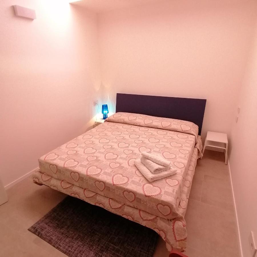 New Marina Apartments Torri Del Benaco Dış mekan fotoğraf