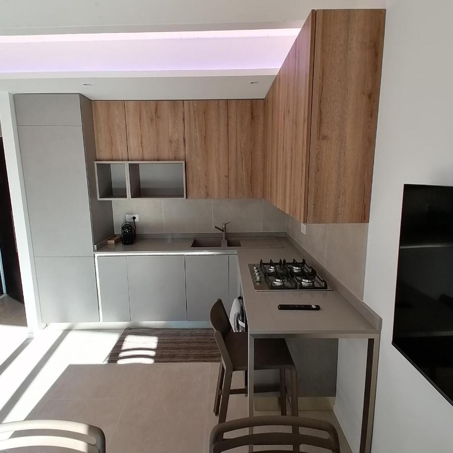 New Marina Apartments Torri Del Benaco Dış mekan fotoğraf